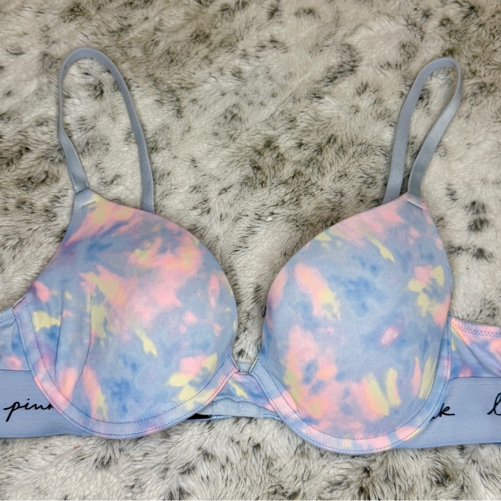 Victoria’s Secret PINK Wear Everywhere Push-Up Bra 34B